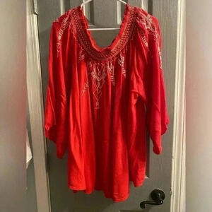 Terre Bleue Women’s Embroidered Peasant top in Racing Red with white design XXL